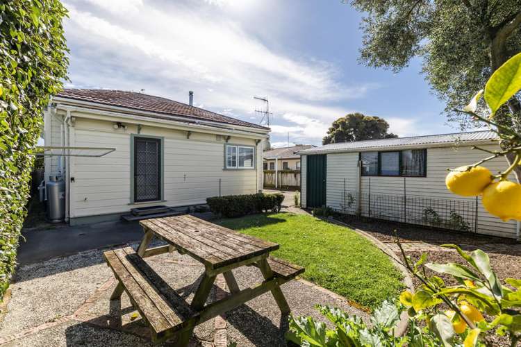 147 Nelson Crescent Napier South_18