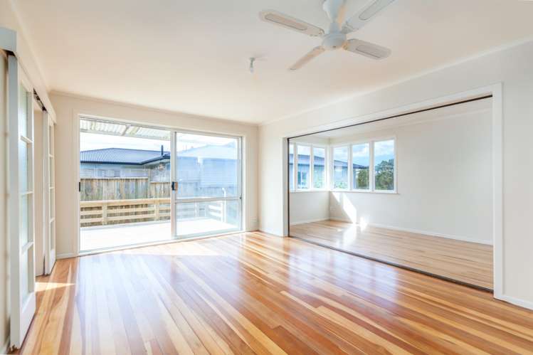 2 Trojan Crescent New Lynn_9