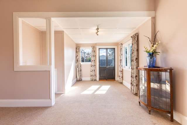 27 Burns Street Dannevirke_2