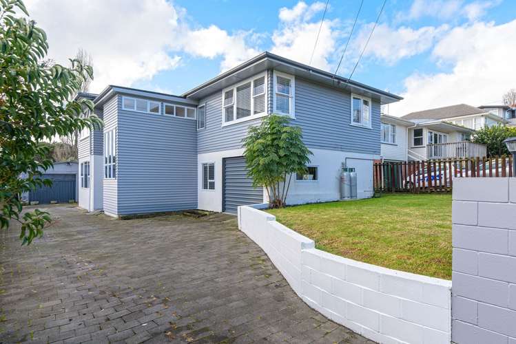 6 Peter Buck Road_0
