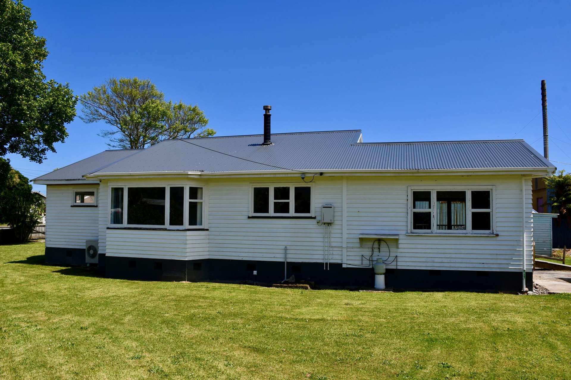 129 Waverley Street Karamea_0