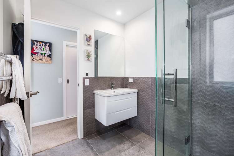 20 Glide Lane Whitby_16
