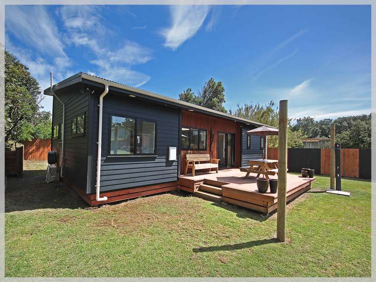 6 Dustin Street Foxton Beach_4