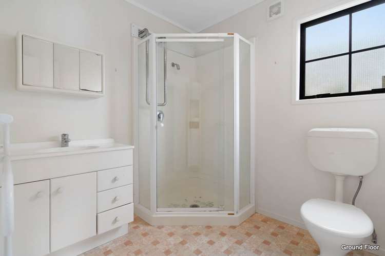 142 Oaktree Avenue Browns Bay_12