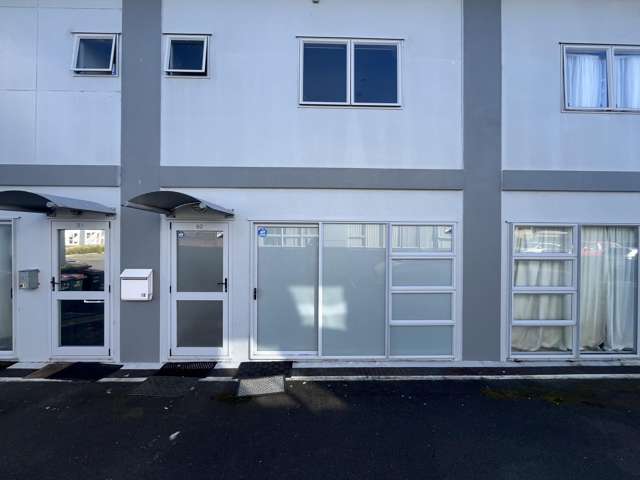 B2/13 Lovell Court Rosedale_1