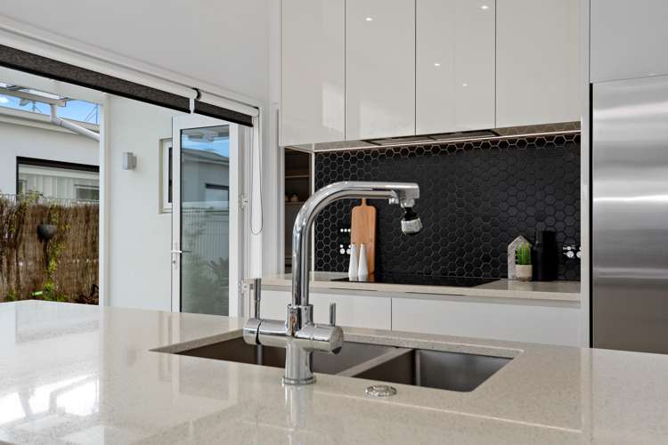 77 Coast Boulevard Papamoa_14