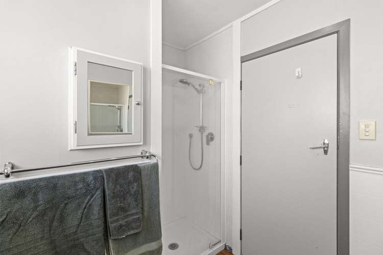 6 Carlton Terrace Westown_15