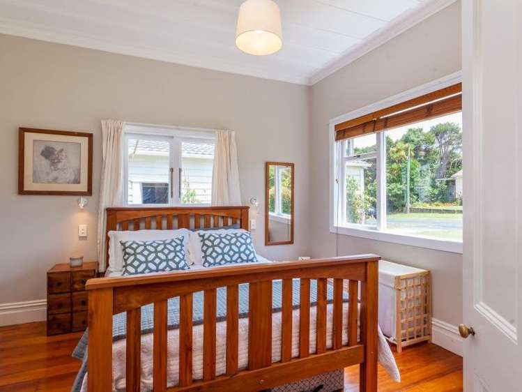 16 Park Hill Road Birkenhead_11