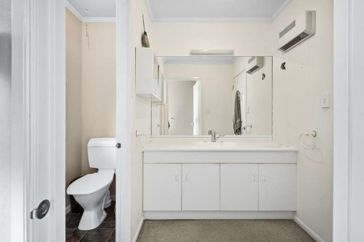 78 Amberley Avenue Highbury_21