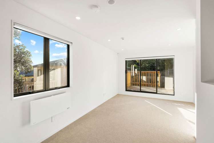 29/18 Hewlett Road Massey_6