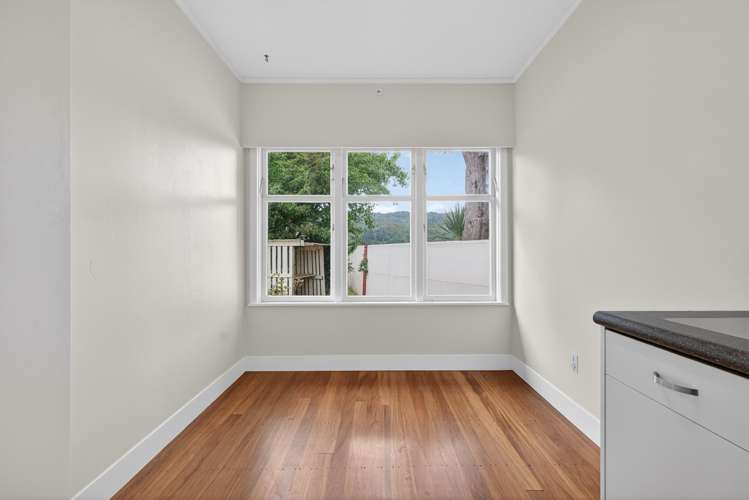 4 Main Road Wainuiomata_11