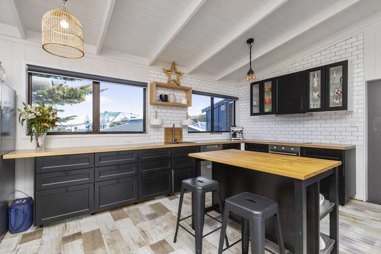 96 Blue Pacific Parade Riversdale Beach_4