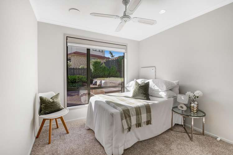 35 Black Teal Close Unsworth Heights_8