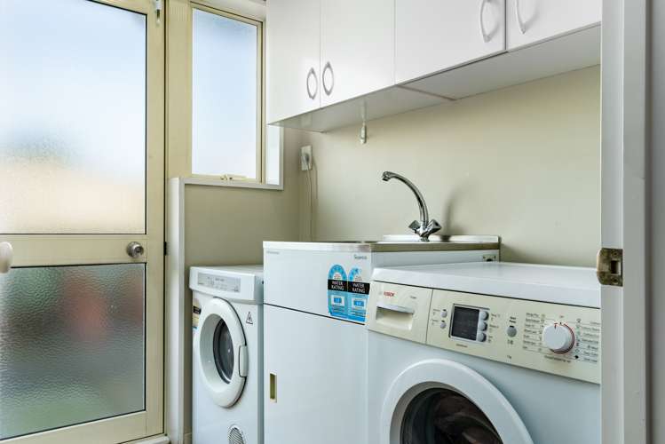 32 Bella Rosa Drive Hei Hei_13