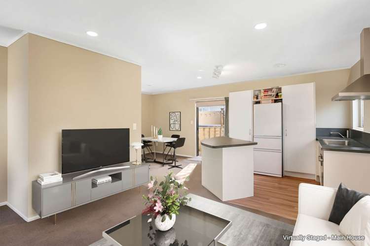 2/799 Beach Road Browns Bay_4