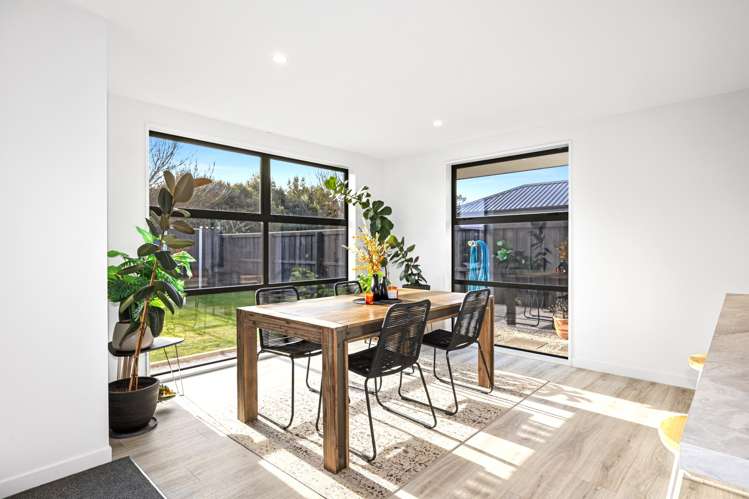 43 Henshaw Street Woodend_12