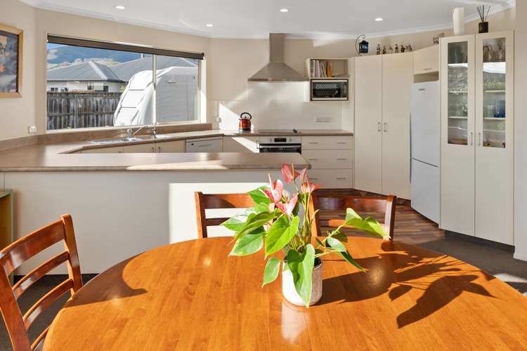 8 Baxter Place Stoke_6