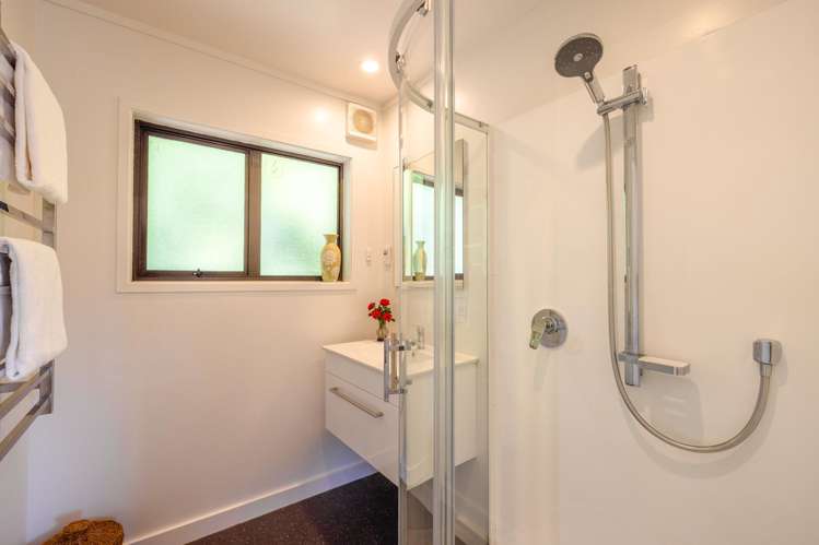 51 Frank Street Oneroa_16