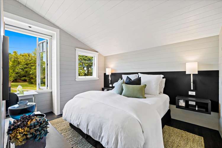20 Seabreeze Road Narrow Neck_11