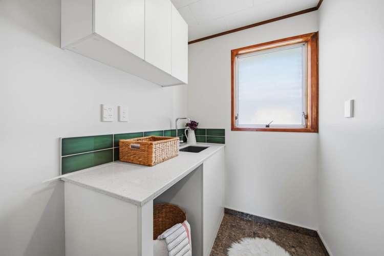 52 Te Irirangi Drive Clover Park_19