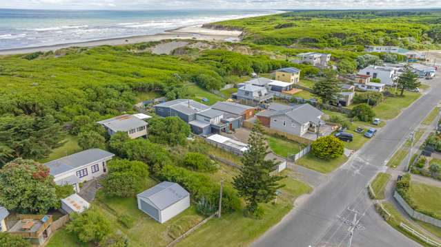 22 Hunia Terrace Himatangi Beach_2