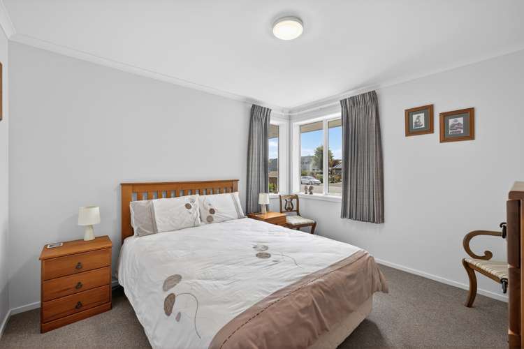 39 Oregon Place Burwood_15