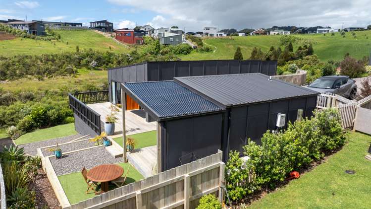 19 Maataitai Road Raglan_18