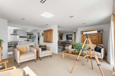 83 Bassett Road_4