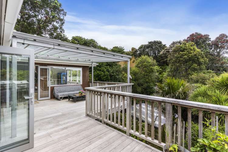 2e Foster Avenue Huia_9