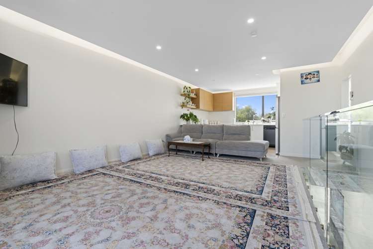 1b Fulton Crescent Otara_11