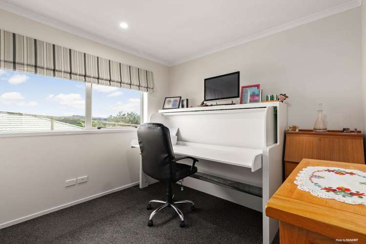 57/8 Village Place Tuakau_5