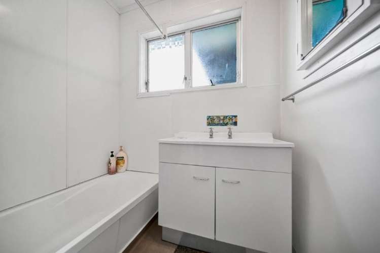 39 Fairfield Road Hawera_10