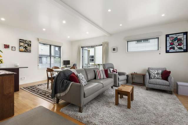 12/60 Owen Street Newtown_1