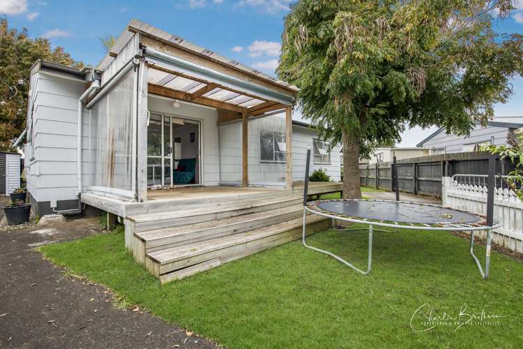 2/13 Justamere Place Manurewa_7