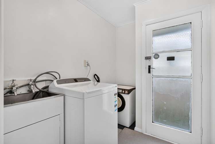 12 Edmonds Street Wainuiomata_11