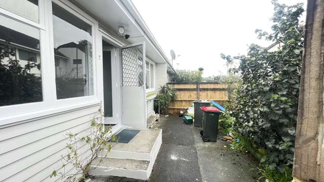 2/5 Lynton Road Mount Wellington_1
