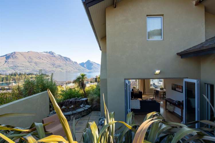 9/12 Dublin Street Queenstown_8