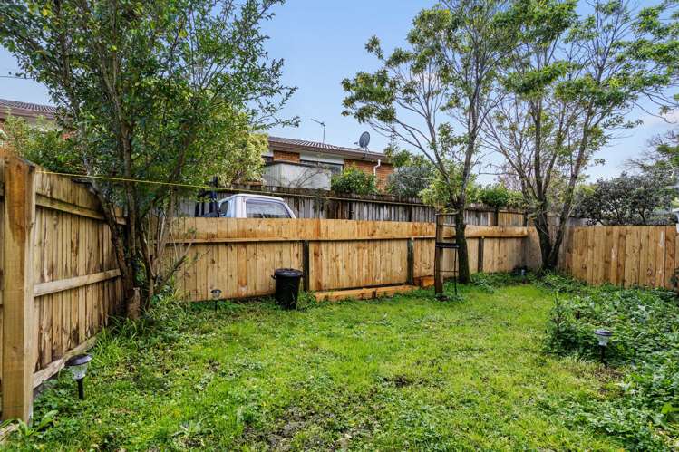 3/30 Trojan Crescent New Lynn_10