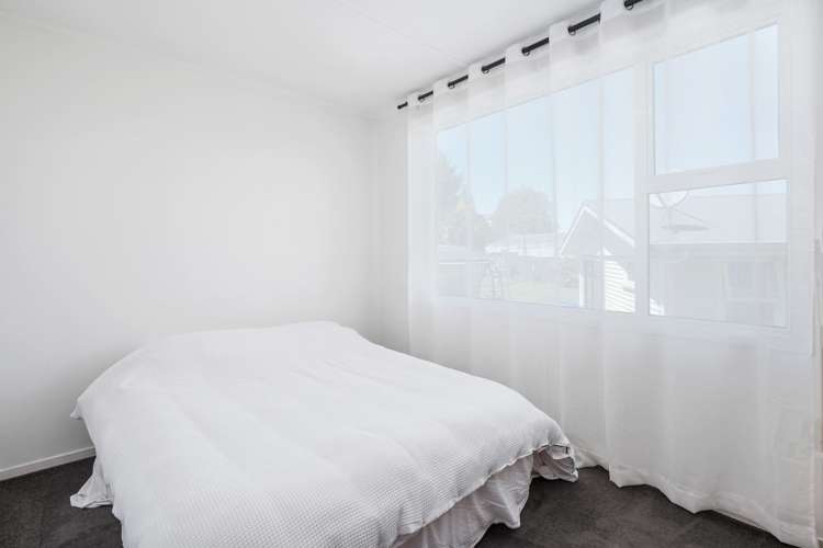 64 Hinemoa Avenue Taupo_14