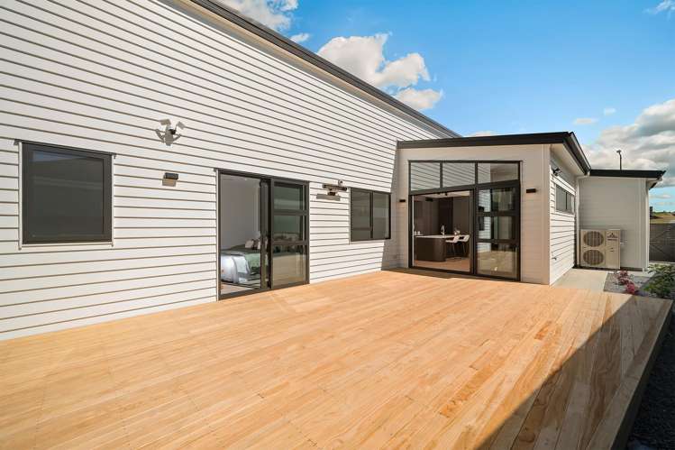 32 Tipu Crescent Milldale_18