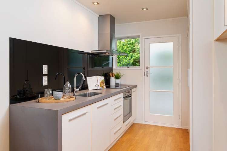 2/2 Peary Road Mount Eden_7