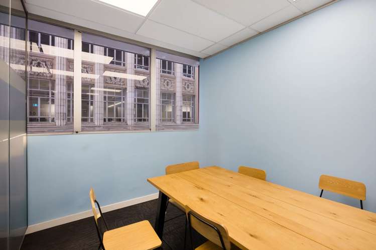 Unit 2B/175 Queen Street City Centre_11