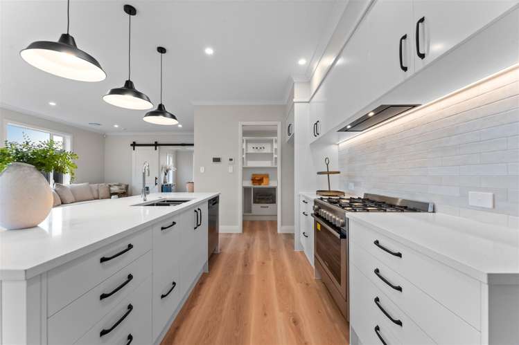 98 Tukutata Crescent Milldale_9