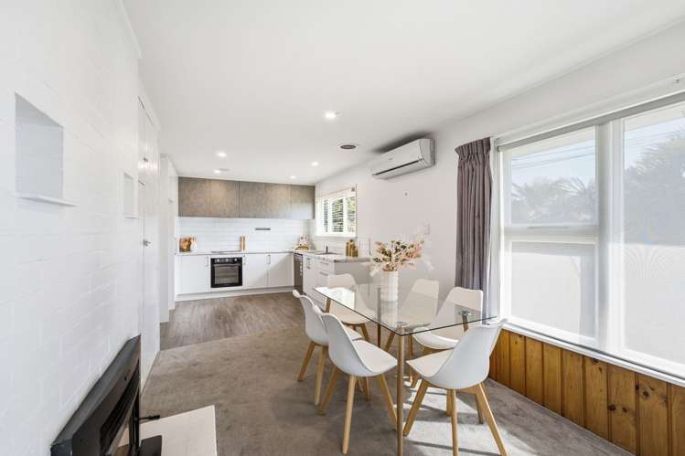 10 Torquay Place_4