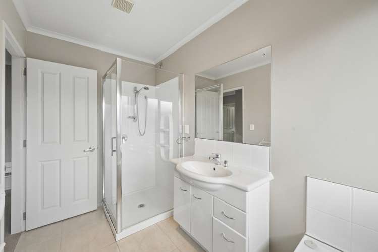 3 Percy Kinsman Crescent_5