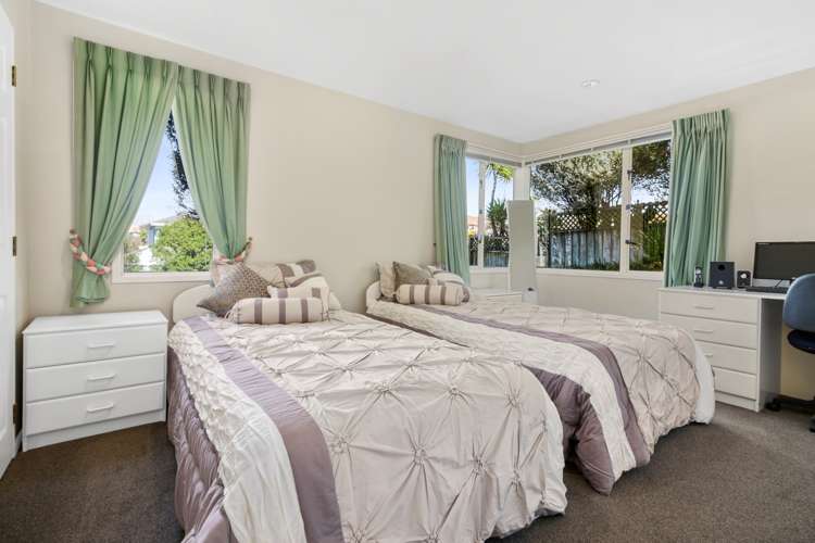 6 Beach Road Mellons Bay_16