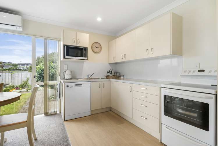 2 Columbia Crescent Beachlands_29