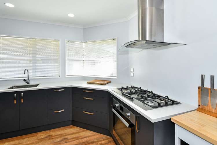 1/48 Stewart Gibson Place Manurewa_2