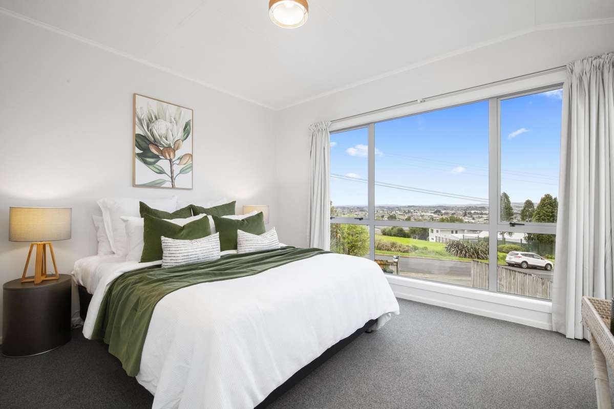 1/196 Kitchener Road_2
