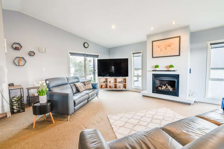 92a Wharf Road Clarks Beach_11